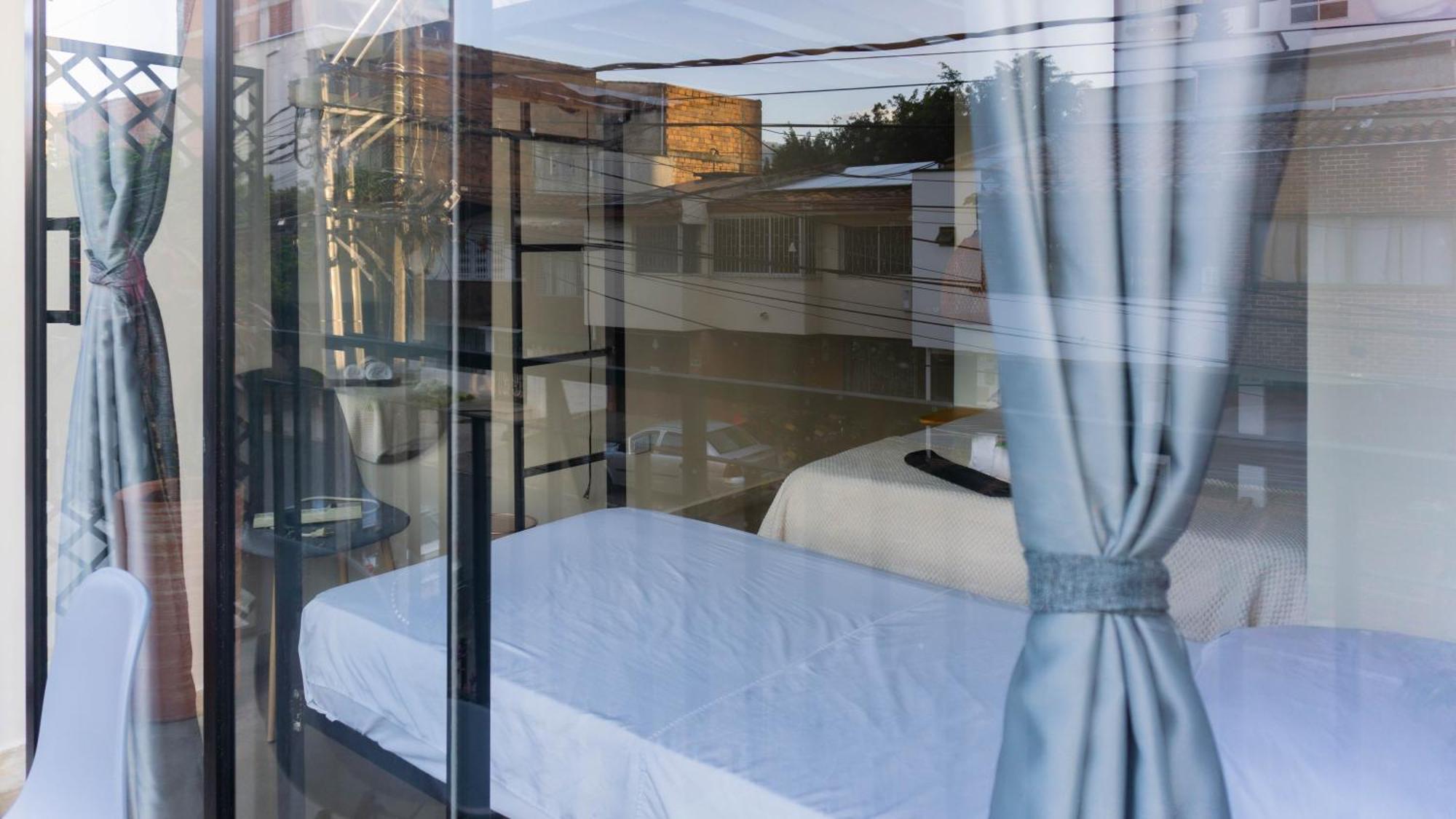 Bed and Breakfast Selva House Медельин Экстерьер фото